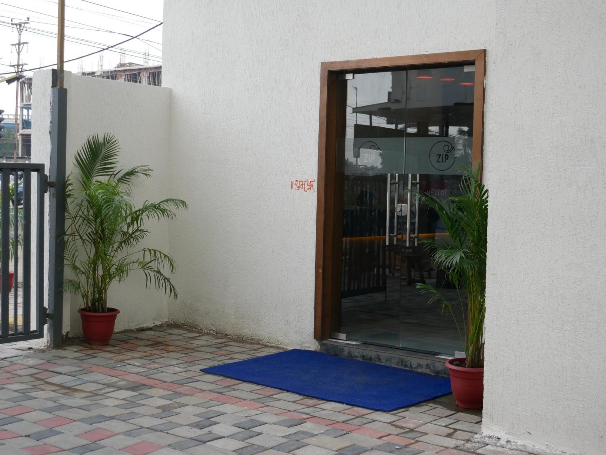 Zip By Spree Hotels Bhopal Exterior photo